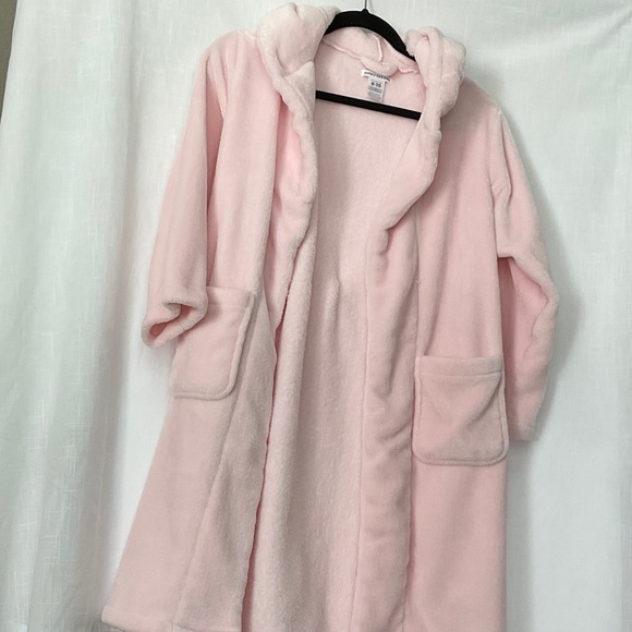 Pottery Barn Kids Pink Hooded Pajama Robe - Picture 1 of 4